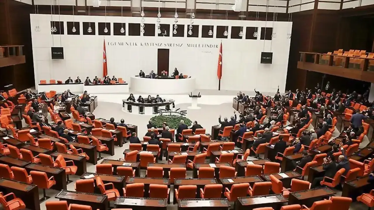 Meclis'ten Geçen Torba Yasa Teklifi Yasalaştı: Emniyet, Basın ve Ulaşım Sektöründe Yeni Dönem