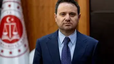 Adalet Bakanı Akın Gürlek'ten 'Mutlak Butlan' Açıklaması: Parti İçi Demokrasi Vurgusu
