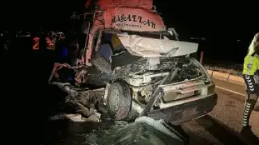 Aksaray'da Trafik Kazası: 12 Yaralı