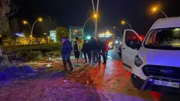 Ankara'da Aydınlatma Direğine Çarpan Motosiklet Sürücüsü Hayatını Kaybetti
