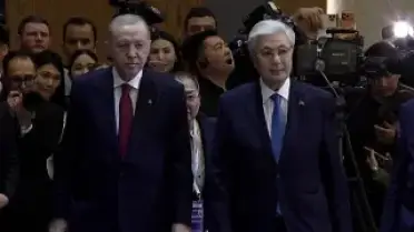 Cumhurbaşkanı Erdoğan, Astana'da Resmi Törenle Karşılandı