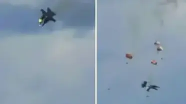 Gösteri Uçakları Havada Çarpıştı: 4 Pilot Kurtuldu