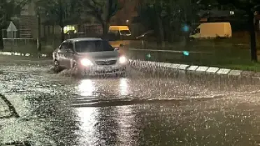 Kayseri'de Sağanak Sel Oldu, Yollar Ulaşıma Kapandı
