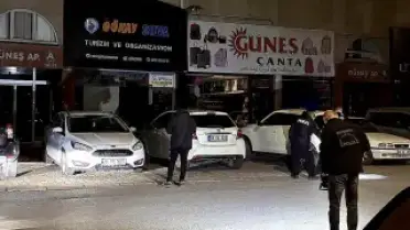 Kayseri'de Turizm Acentesine Silahlı Saldırı: 7 Kurşun Camlara İsabet Etti