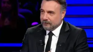 O.K. Hastaneye Kaldırıldı