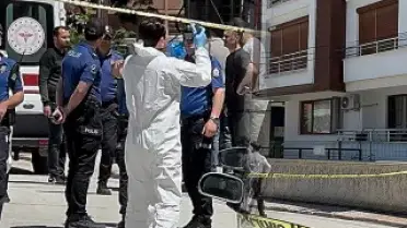 Parkta Kanlı Halde Bulunan Şüpheli: Anne ve Babasını Öldürdüğünü İtiraf Etti