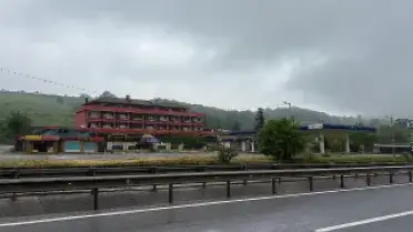 Sakarya'da Silahlı Kavga: 2 Kişi Hayatını Kaybetti, 1 Kişi Yaralandı