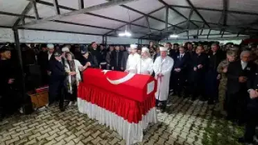 Şehit Polis Memuru E.K., Van'da Gözyaşları Arasında Toprağa Verildi