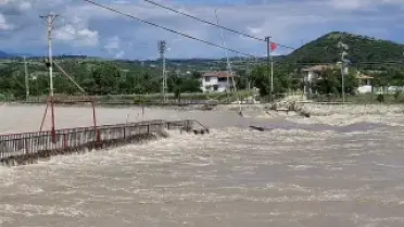 Tokat'ın Erbaa İlçesinde Taşkın Nedeniyle Tarım Alanları Sular Altında Kaldı