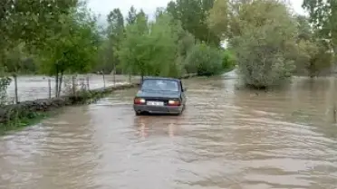 Tokat'ta Çekerek Irmağı Taştı: Köylerde Ulaşım ve Tarım Durdu