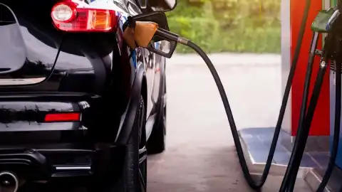 23 Nisan Akaryakıt Fiyatları Güncellendi: Motorinde İndirim, Benzinde Değişiklik Yok