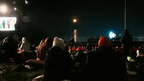 Anzak Koyu'nda Şafak Ayini Düzenlendi