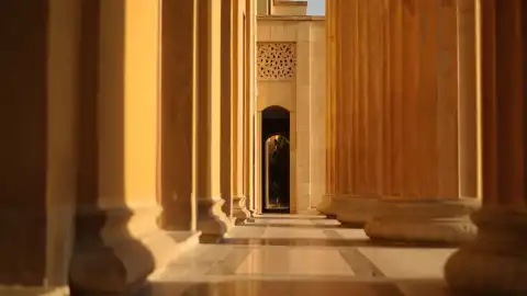 İran'da Hamaney İddiası: Ülkeyi Generaller Yönetiyor