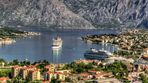 Karadağ, Avrupa Birliği'nin 28. Üyesi Olma Yolunda İlerliyor