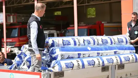 Manisa'da Afetzede Üreticilere Sera Naylonu Desteği Sağlandı