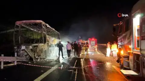 Denizli'de Otobüs Yangını: 3 Kişi Hayatını Kaybetti, 20 Yaralı