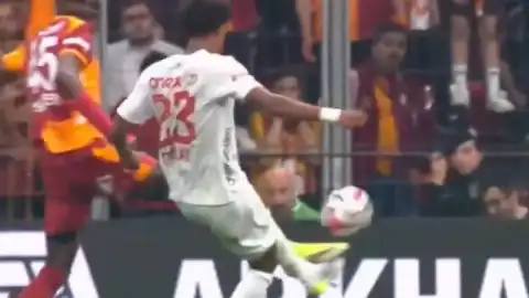 Galatasaray'ın Penaltı Kararı Tartışma Yarattı