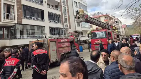 Bingöl'de Yangın: 13 Kişi Dumandan Etkilendi