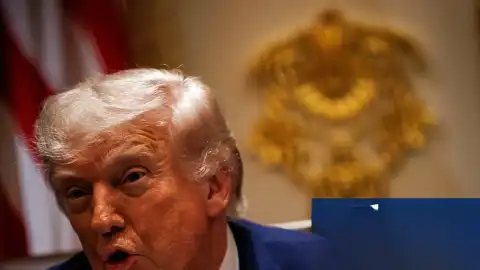Trump'tan Umman'a 'Bomba Tehdidi': Hürmüz Boğazı Açıklaması