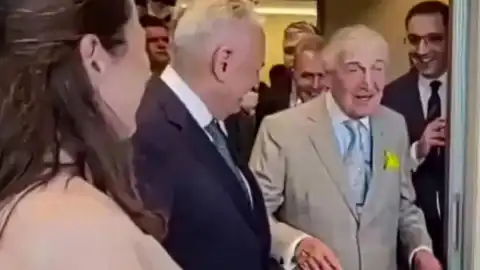 Kayapınar Belediyesi, Rahmi Koç'un Açıklamaları Nedeniyle Ford Otosan Araç Alımını İptal Etti