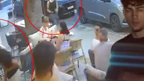 İzmir'de 15 Yaşındaki Öğrenci Tartıştığı Kişi Tarafından Bıçaklanarak Öldürüldü