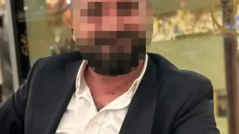 Ağrı'da Yardım İsteyen Sürücü Silahla Vurularak Gasp Edildi