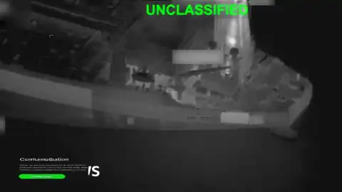 ABD Deniz Kuvvetleri, İran'a Giden Tankere Füze Attı