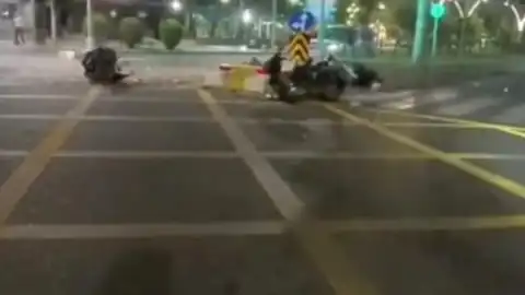 Batman'da Kavşakta Motosiklet Kazası: 2 Yaralı