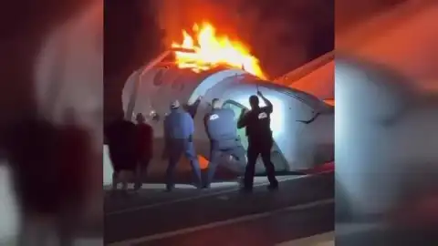 ABD Teksas'ta Otoyola Uçak Düştü: 1 Ölü