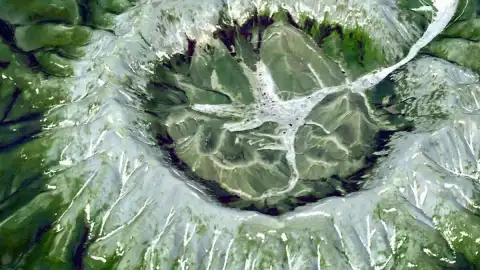 Rusya'daki Dev Halkalı Yapının Sırrı Çözüldü: Magmatik Kökenli Olduğu Belirlendi