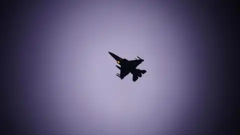 Fransız Savaş Uçakları, Rus Hava Unsurlarına Müdahale Etti