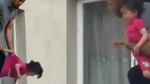 Ankara'da Baba Kızını Bıçakla Rehin Aldı, Özel Harekat Müdahale Etti