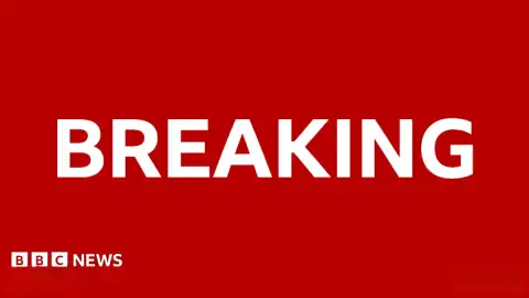 Merseyside'de Feci Kaza: Huyton'da Bir Aracın Aydınlatma Direğine Çarpması Sonucu 4 Kişi Hayatını Kaybetti