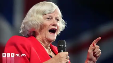 Eski Muhafazakar Bakan Ann Widdecombe 78 Yaşında Hayatını Kaybetti
