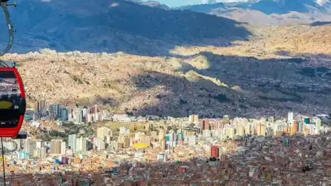 Bolivya'nın Başkenti La Paz'da Yüksek İrtifa Zorlukları ve Yaşam Koşulları