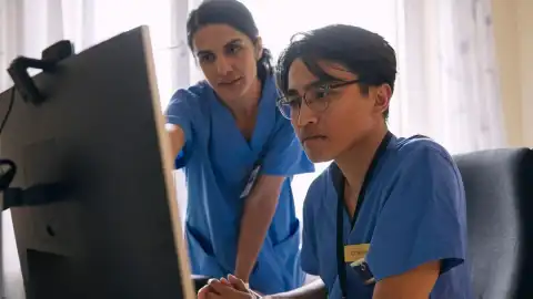İngiltere'de NHS Kıdemli Doktorları Grev Kararı Aldı