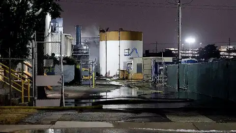 ABD'de Kimyasal Tankta Patlama Riski: 40 Bin Kişi Tahliye Edildi