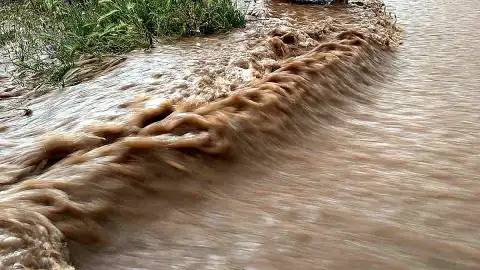 Aksaray'da Şiddetli Sağanak Sonrası Yollar Sular Altında Kaldı