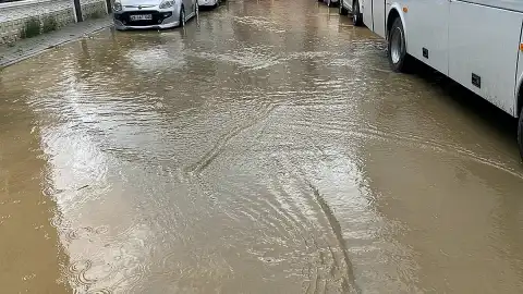 Bilecik'in Bozüyük İlçesinde Sağanak Yağış Hayatı Olumsuz Etkiledi