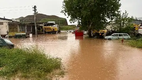 Çorum'un İskilip İlçesinde Şiddetli Yağış: Yollar Kapandı, Su Baskınları Yaşandı