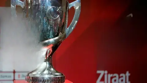 Ziraat Türkiye Kupası Finali Bu Akşam Sahne Alıyor: Trabzonspor ve Konyaspor Kupayı Kazanmak İçin Mücadele Edecek