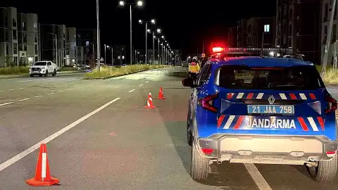 Diyarbakır'da Trafik Kazası: 2 Ölü, 5 Yaralı