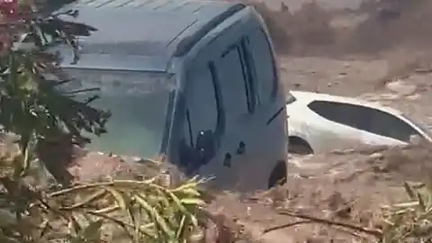 Doğu Akdeniz'de Sağanak Sonucu Sel Baskınları Yaşandı
