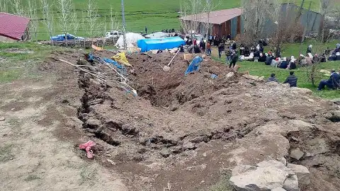 Erzurum'un Tekman İlçesinde Ahır Çöktü: 1 Kişi Hayatını Kaybetti