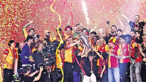 Galatasaray Şampiyonluğunu Coşkuyla Kutladı