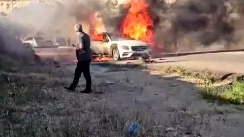 Gaziantep'te Seyir Halindeki Lüks Otomobil Küle Döndü