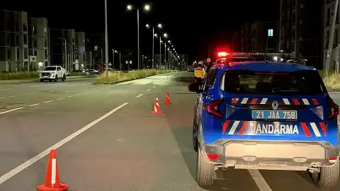 Halk Otobüsü ile Otomobil Çarpıştı: 2 Kişi Hayatını Kaybetti, 5 Kişi Yaralandı