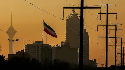 İran'da Enerji Krizi: Tarihin En Büyük Kesintisi İçin Kritik Uyarı