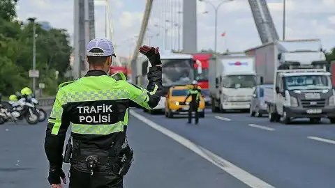 İstanbul'da Bazı Yollar Ulaşım Trafiğine Kapatıldı