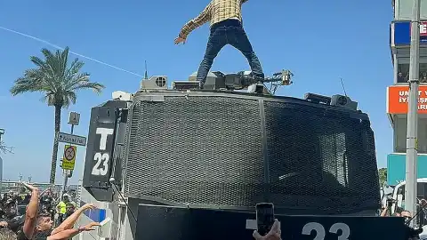 İzmir'de TOMA Üzerine Çıkan D.Y. Tutuklandı